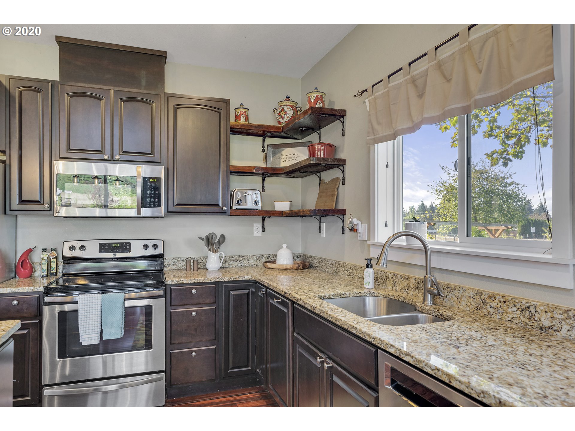 35387 Southeast Tracy Road Estacada, OR 97023 - Photo 13 of 32 Gallery Image 13