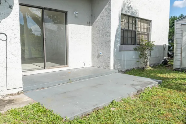 $2,400 | 11680 Northwest 39th Street, Coral Springs, FL 33065