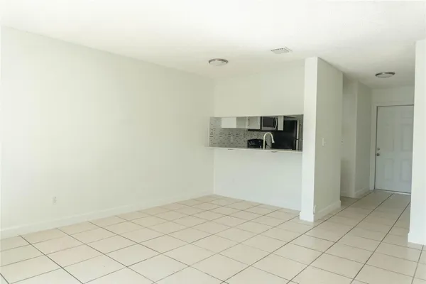 $2,400 | 11680 Northwest 39th Street, Coral Springs, FL 33065