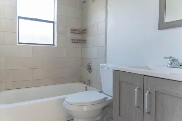 $2,400 | 11680 Northwest 39th Street, Coral Springs, FL 33065