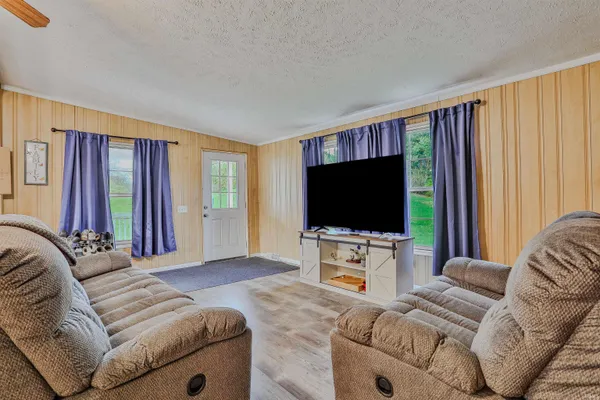 $240,000 | 4757 East 150 South, Rochester, IN 46975