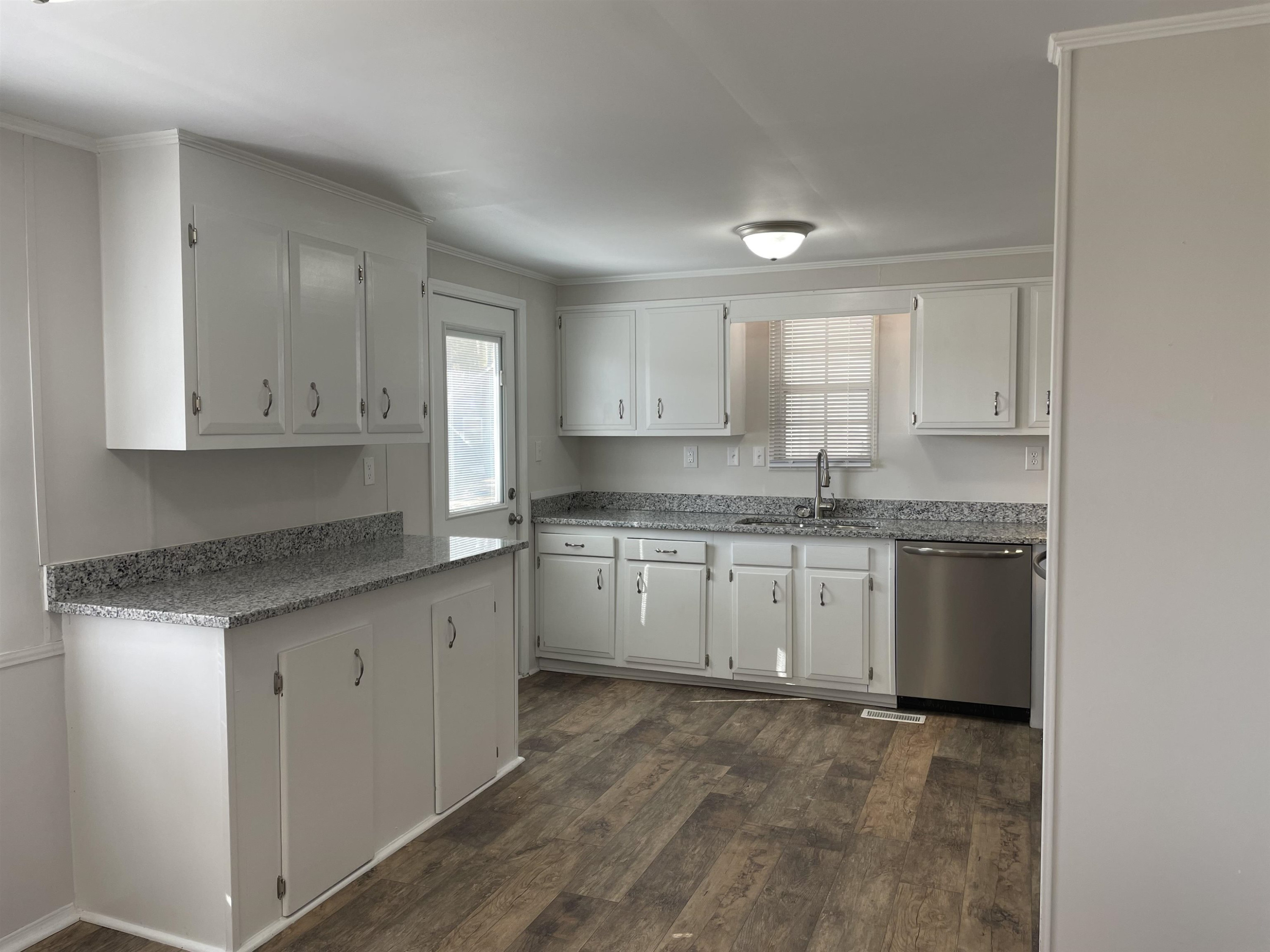 660 Hinnant Road Selma, NC 27576 - Photo 4 of 20 Photo 4