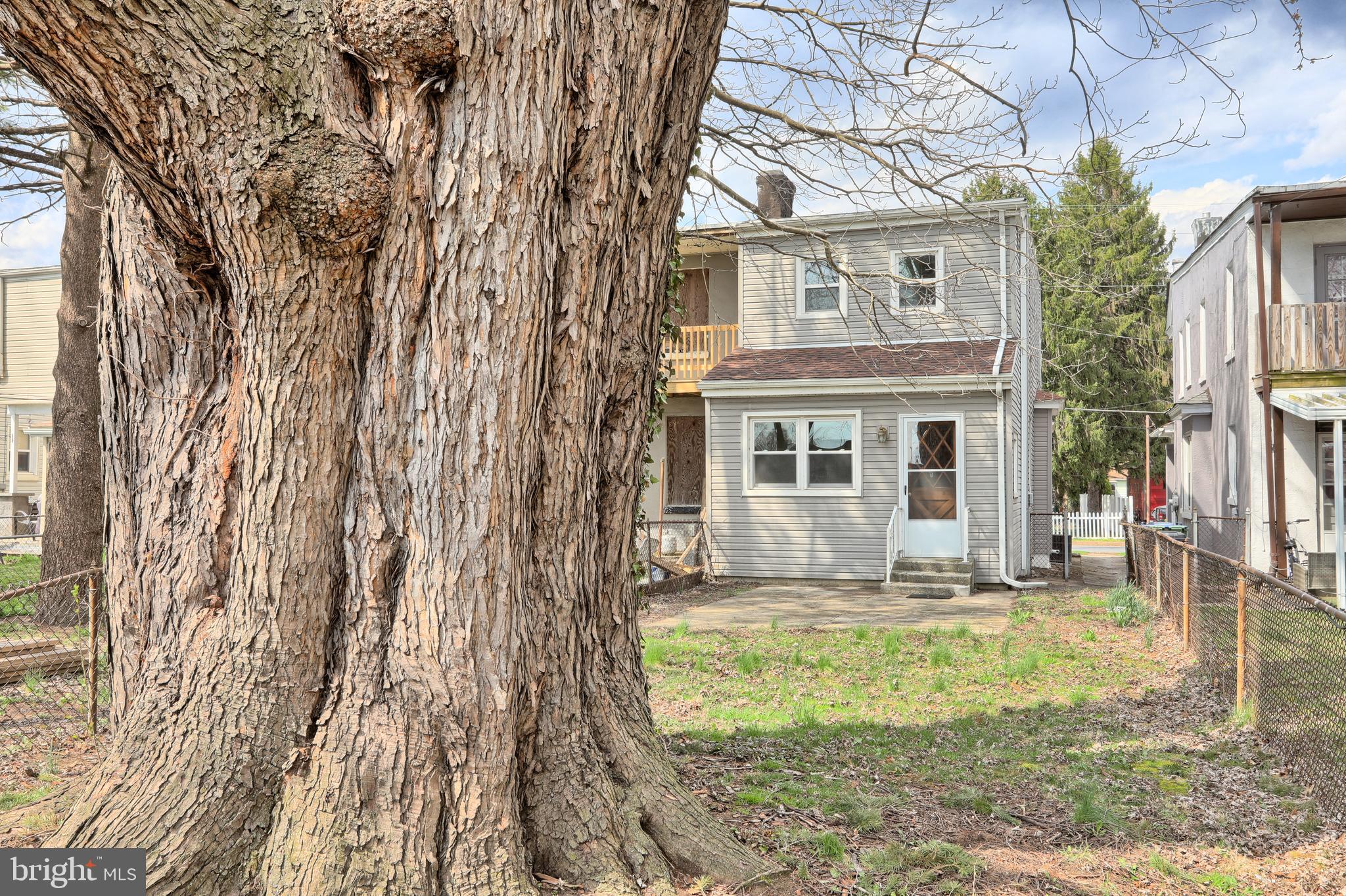 621 Lucknow Road Harrisburg, PA 17110 - Photo 3 of 27 Gallery Image 3