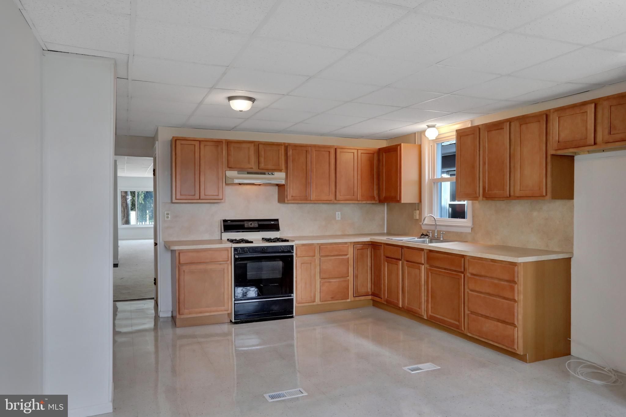 621 Lucknow Road Harrisburg, PA 17110 - Photo 10 of 27 Gallery Image 10