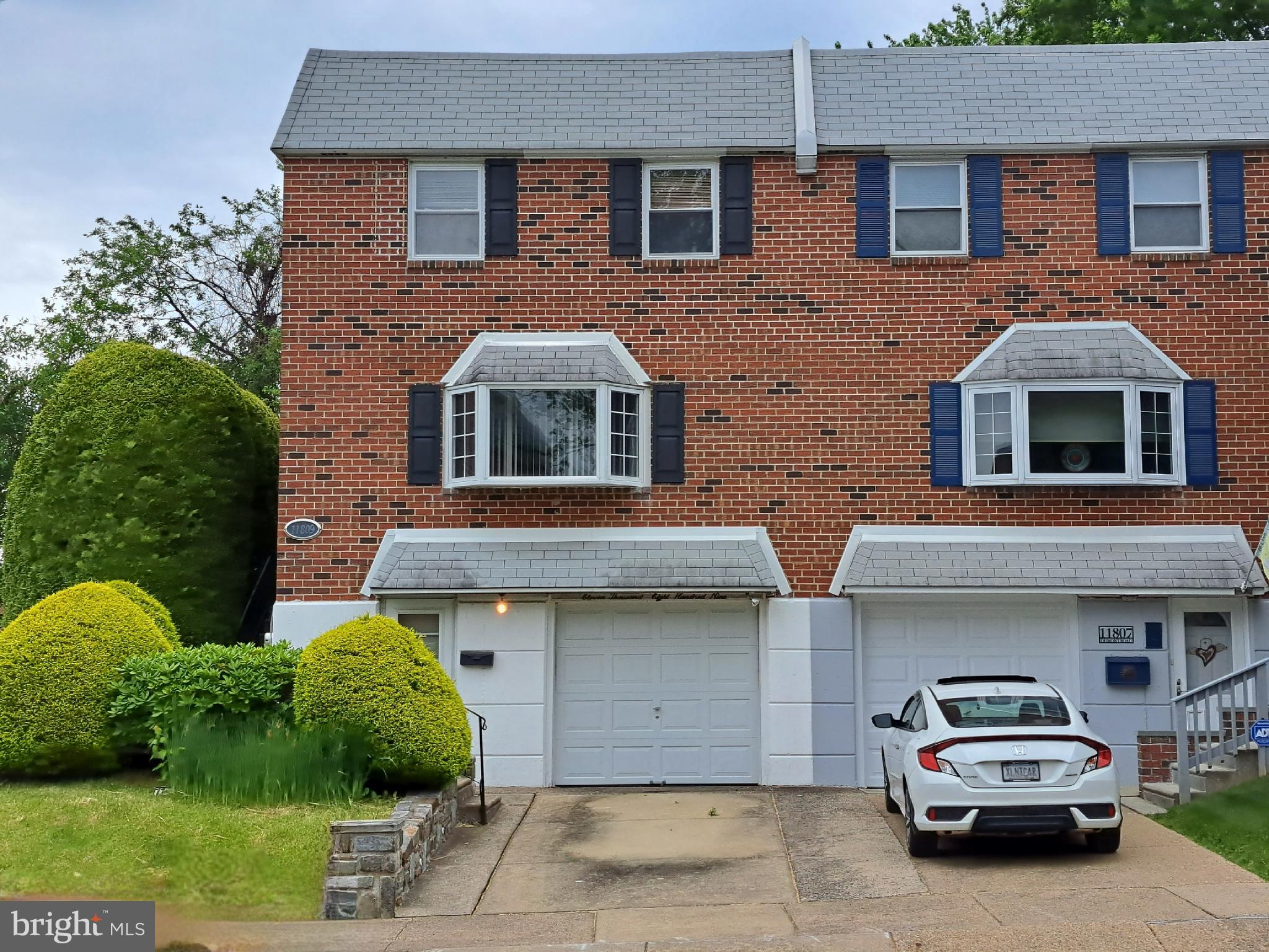 11809 Dumont Road Philadelphia, PA 19116 - Photo 1 of 25 Gallery Image 1