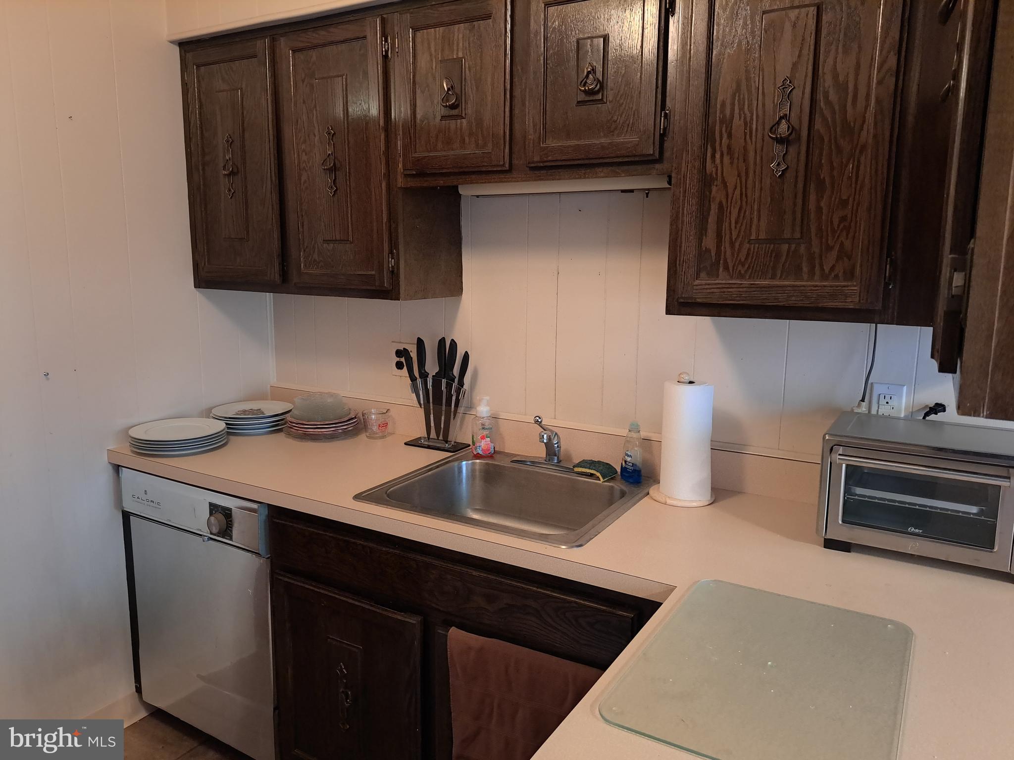 11809 Dumont Road Philadelphia, PA 19116 - Photo 11 of 25 Kitchen