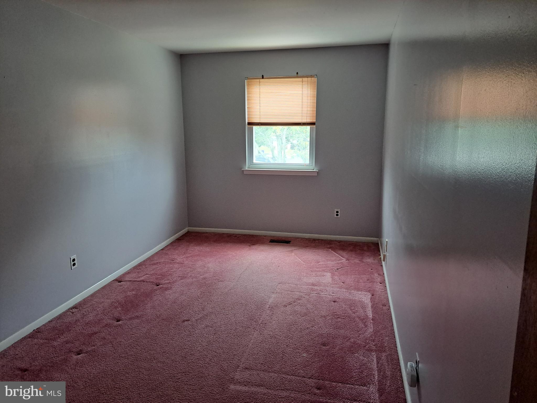 11809 Dumont Road Philadelphia, PA 19116 - Photo 17 of 25 Bedroom 2
