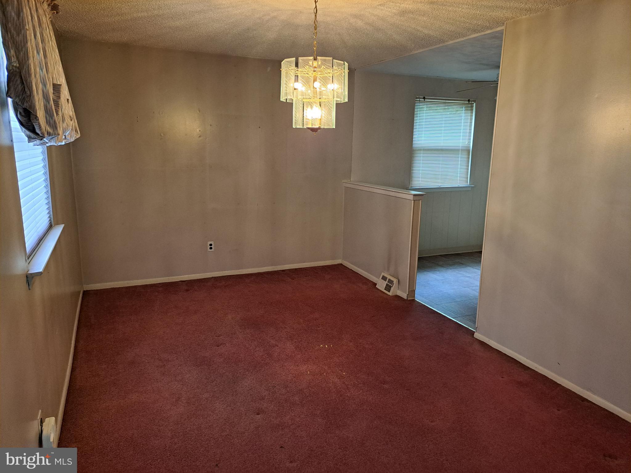 11809 Dumont Road Philadelphia, PA 19116 - Photo 7 of 25 Dining Room