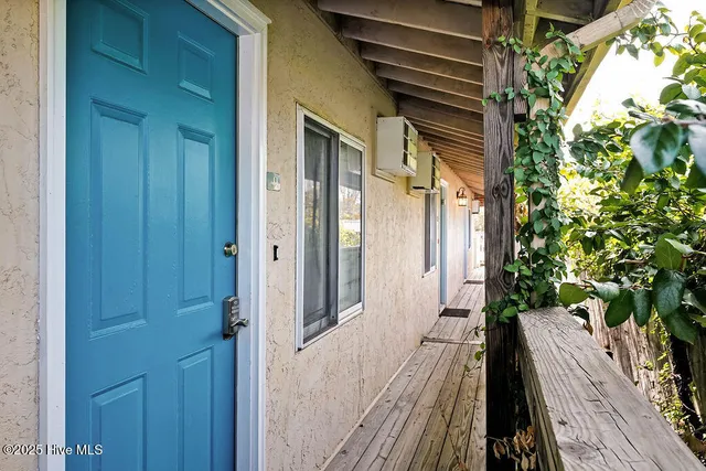 $247,900 | 118 Dock Street, Unit 9, Wilmington, NC 28401