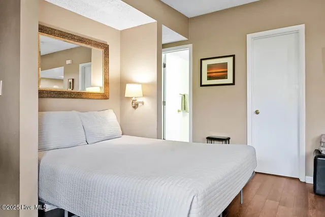 $247,900 | 118 Dock Street, Unit 9, Wilmington, NC 28401