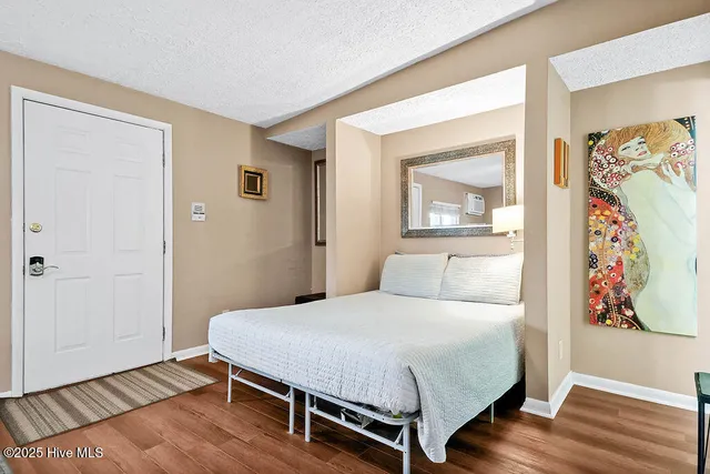 $247,900 | 118 Dock Street, Unit 9, Wilmington, NC 28401