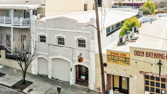 $247,900 | 118 Dock Street, Unit 9, Wilmington, NC 28401