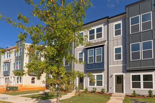 $2,295 | 1949 Robin Hill Lane, Raleigh, NC 27610