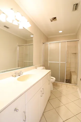 $2,050 | 101 Shoreview Drive, Greenacres, FL 33463