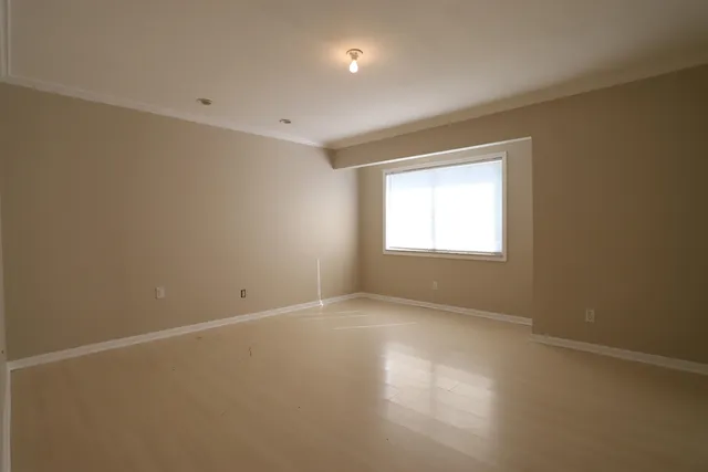 $2,050 | 101 Shoreview Drive, Greenacres, FL 33463