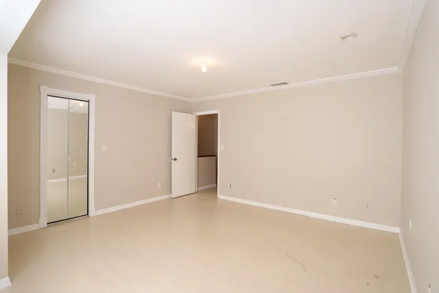 $2,050 | 101 Shoreview Drive, Greenacres, FL 33463