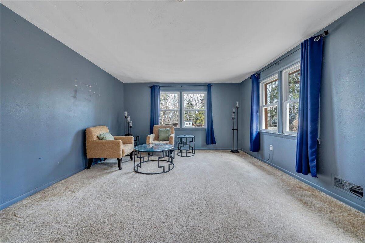 6847 Crowell Gap Road Boones Mill, VA 24065 - Photo 2 of 55 a living room with furniture and window