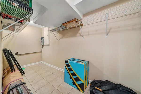 a view of utility room