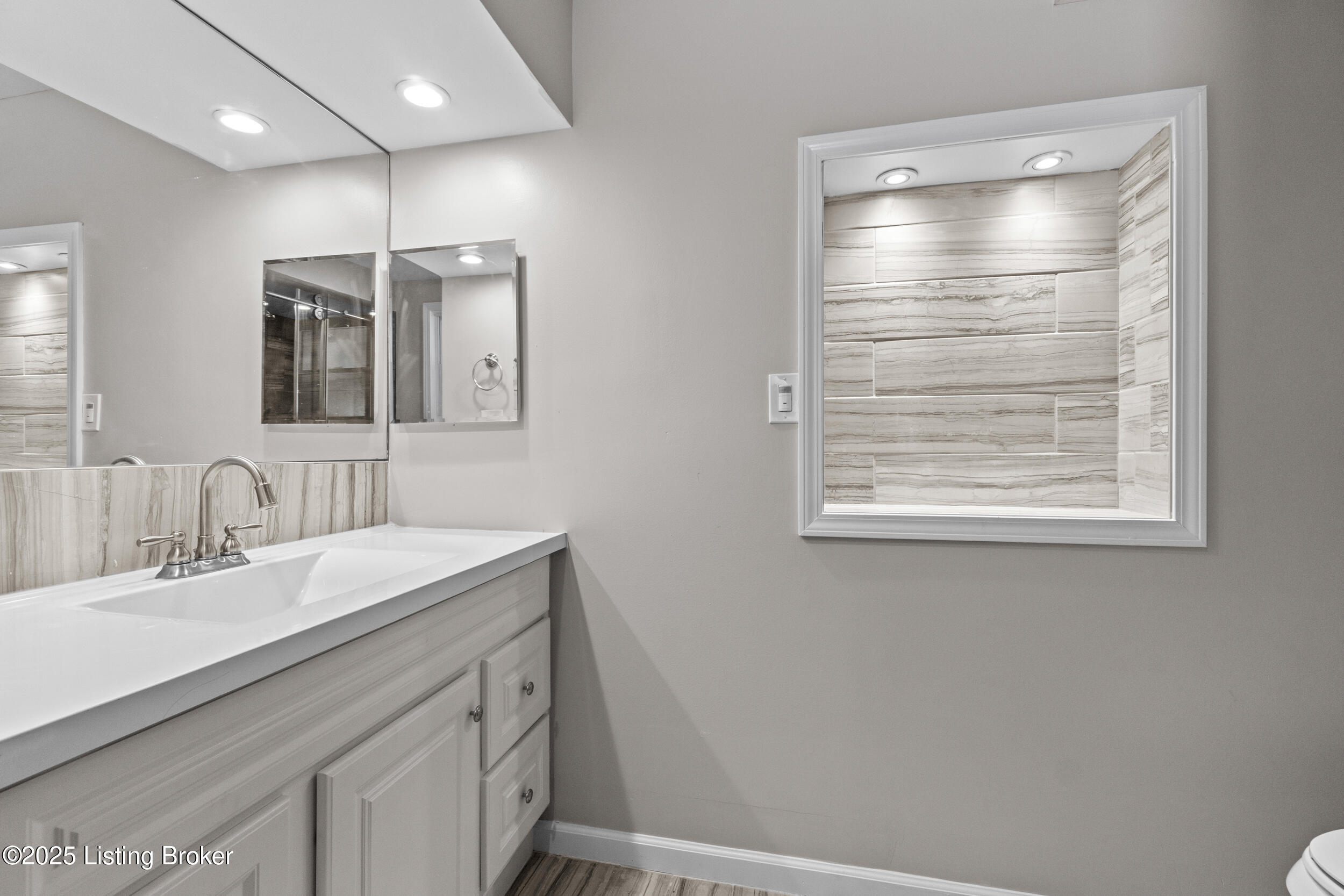 4531 Sandhill Road Louisville, KY 40219 - Photo 25 of 37 dsc08603