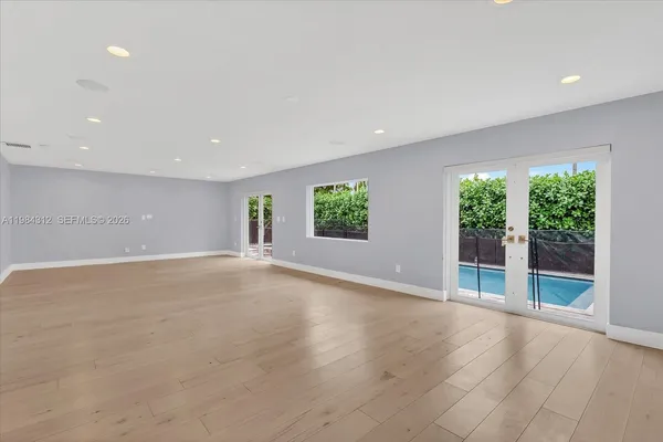 $5,000 | 10330 Southwest 51st Street, Miami, FL 33165