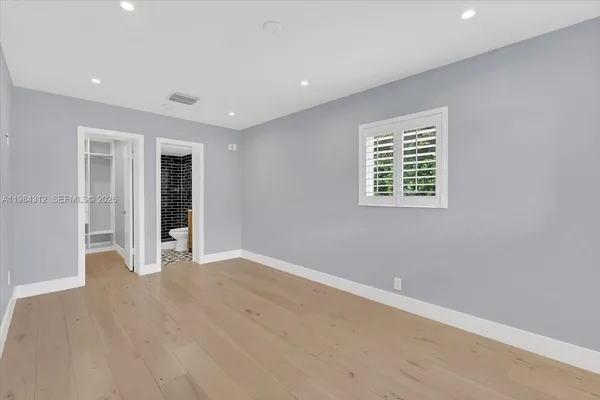 $5,000 | 10330 Southwest 51st Street, Miami, FL 33165