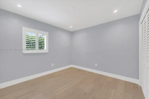 $5,000 | 10330 Southwest 51st Street, Miami, FL 33165