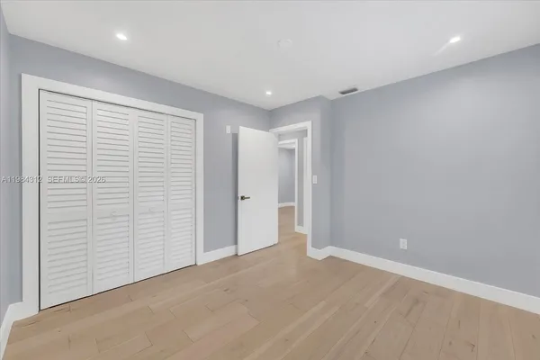 $5,000 | 10330 Southwest 51st Street, Miami, FL 33165