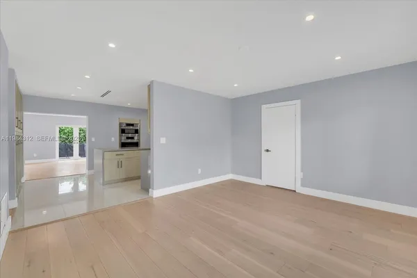 $5,000 | 10330 Southwest 51st Street, Miami, FL 33165