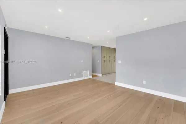 $5,000 | 10330 Southwest 51st Street, Miami, FL 33165