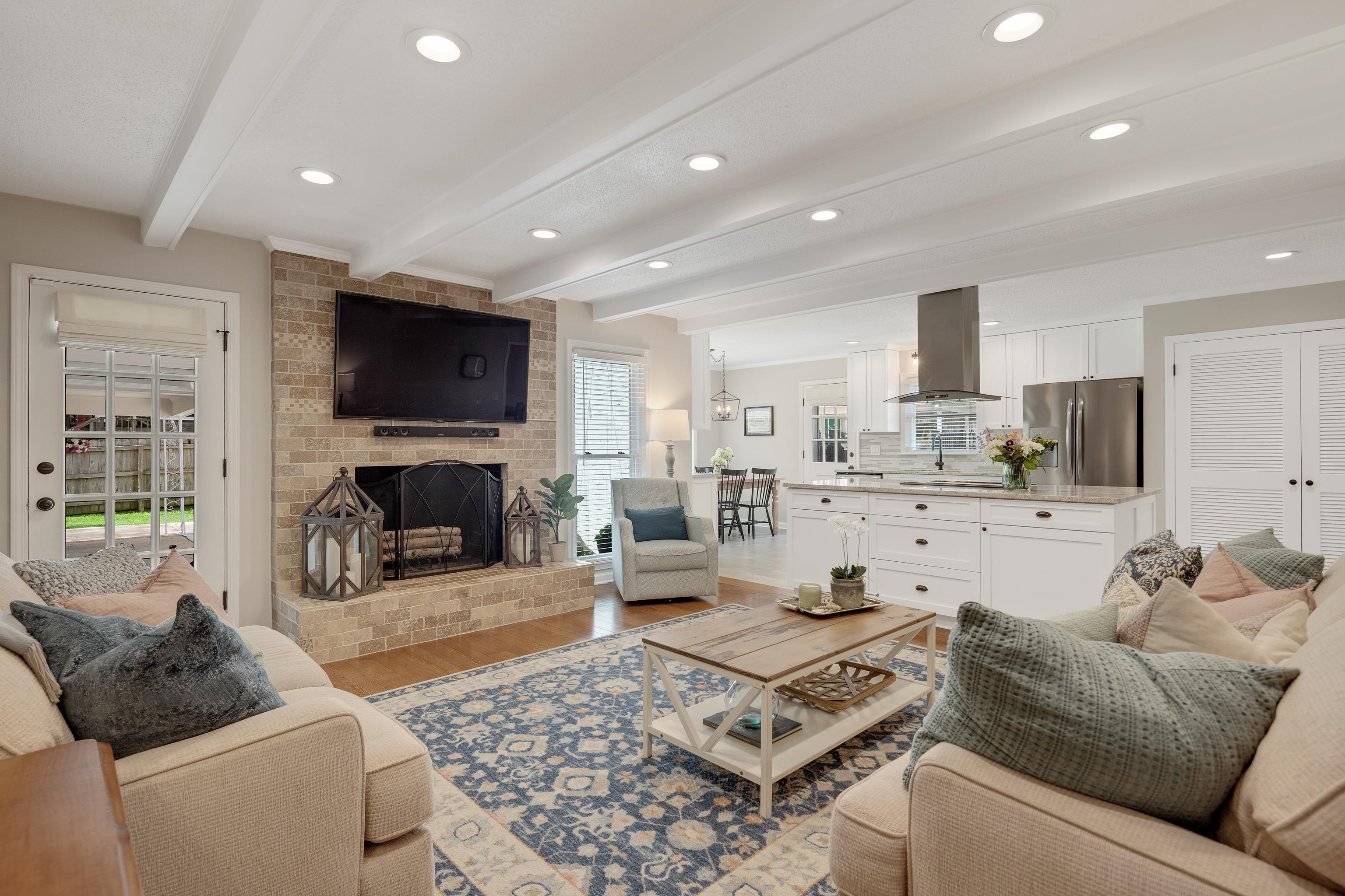 6215 Quince Road Memphis, TN 38119 - Photo 7 of 25 Gallery Image 7