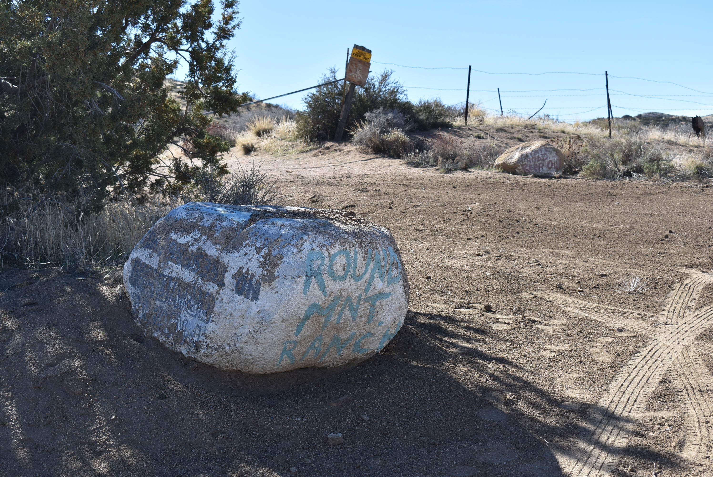 Andes Trail Apple Valley, CA 92308 - Photo 20 of 30 a view of a backyard