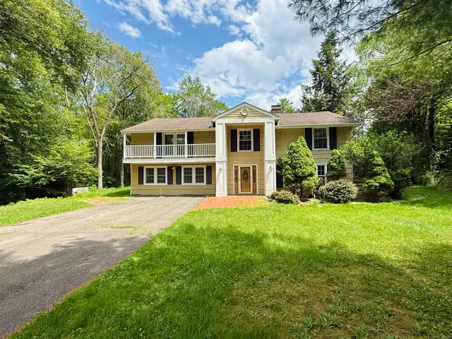 $725,000 | 12 Granite Ridge Road, Redding, CT 06896