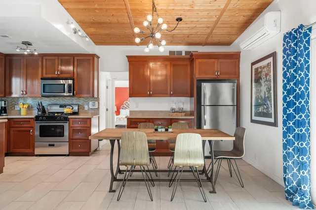 $3,200 | 1950 North Magnolia Road, Palm Springs, CA 92262