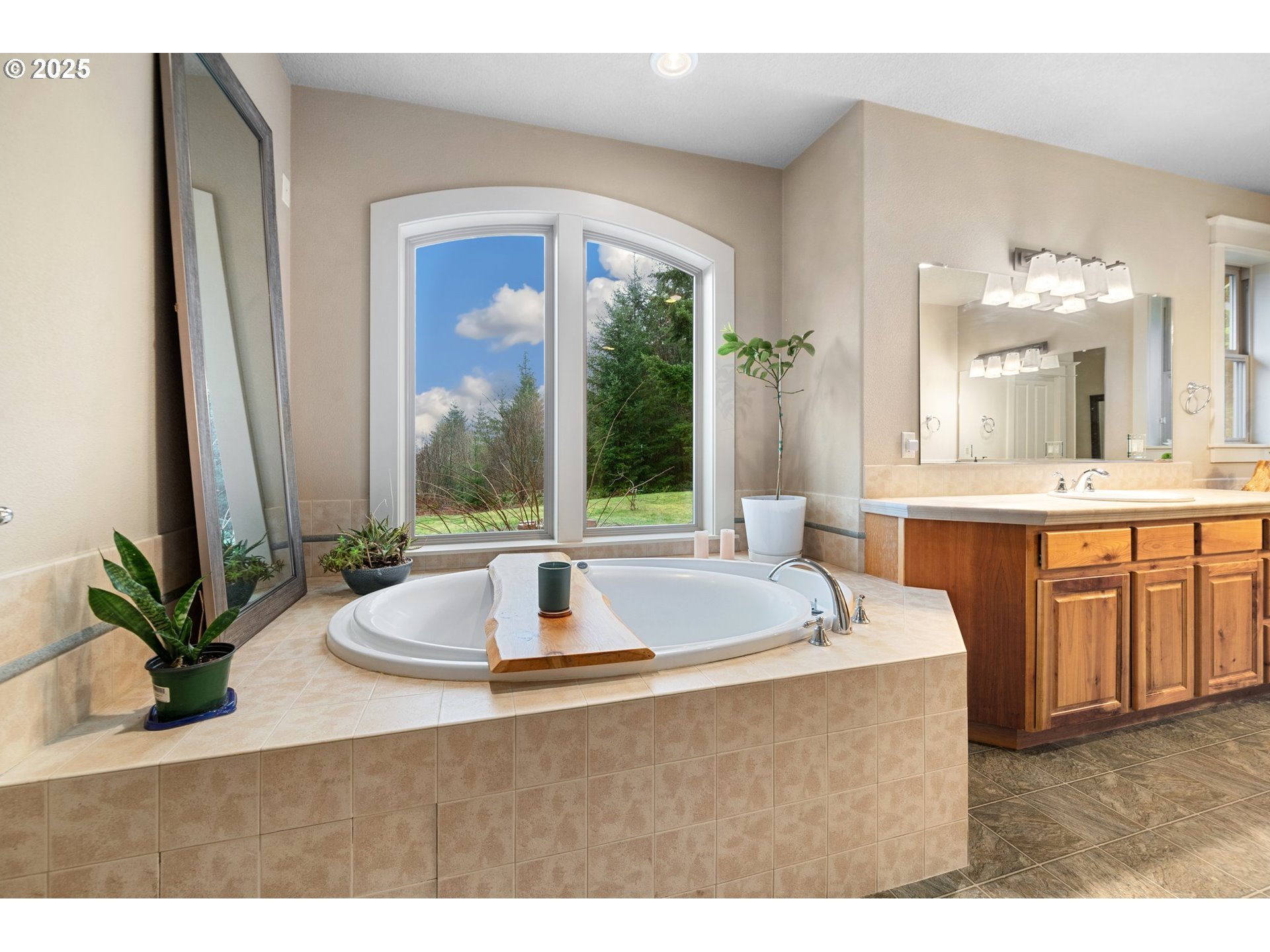 30180 Carrico Valley Road St. Helens, OR 97051 - Photo 29 of 48 a living room with kitchen island furniture and a large window