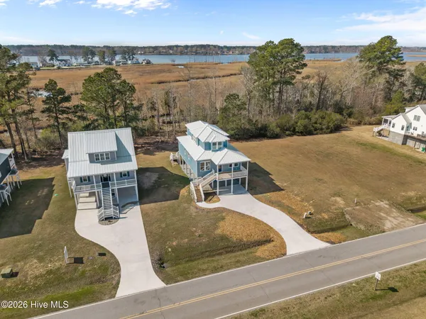 $525,000 | 3204 Whichards Beach Road, Chocowinity, NC 27817