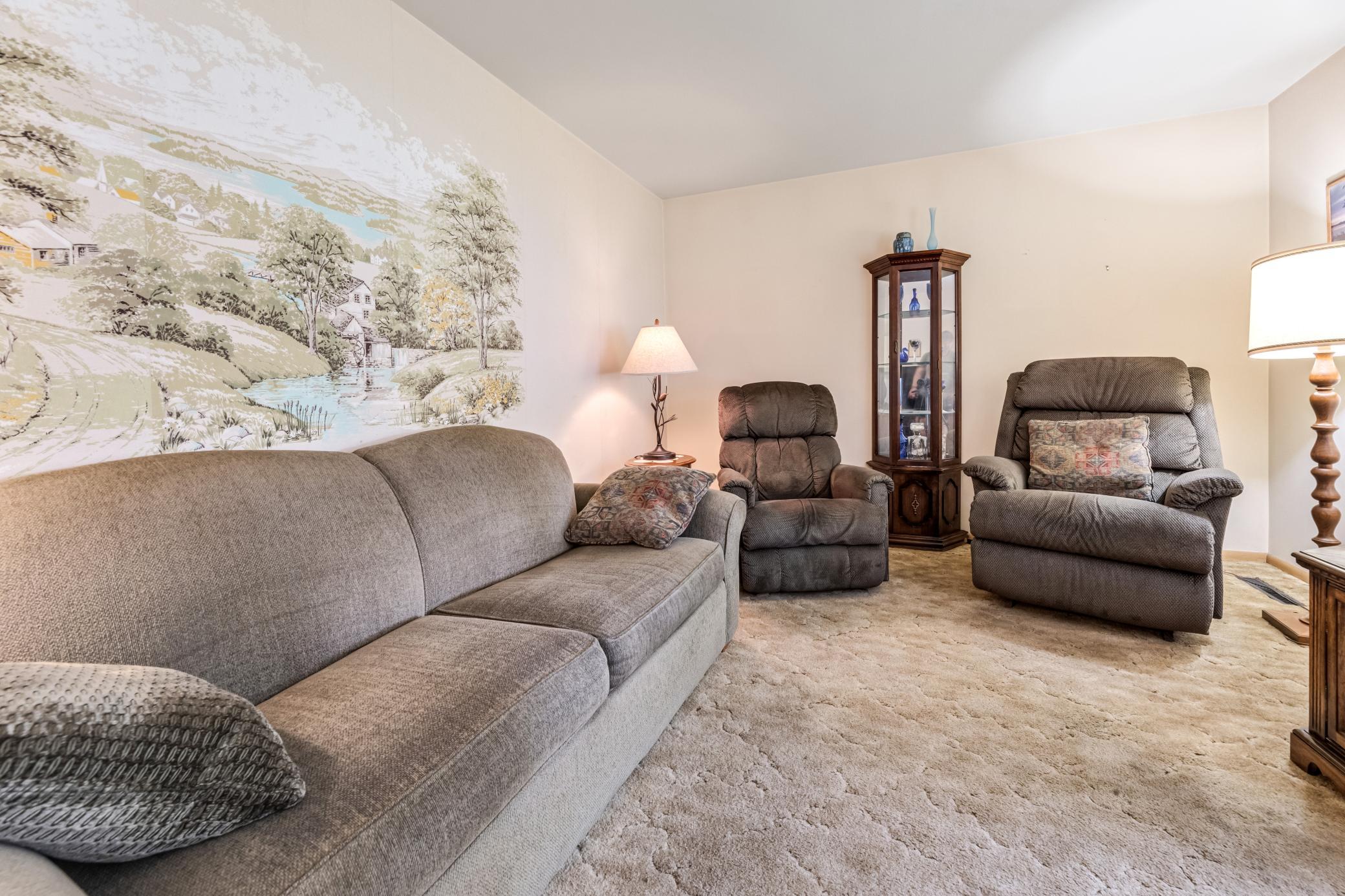 1402 6th Street Northwest Austin, MN 55912 - Photo 4 of 31