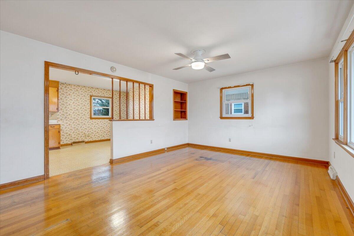 531 Water Oak Road Roanoke, VA 24019 - Photo 3 of 40 03-MIB00824