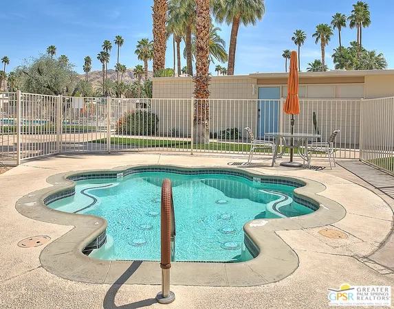 $319,000 | 1111 East Palm Canyon Drive, Unit 225, Palm Springs, CA 92264