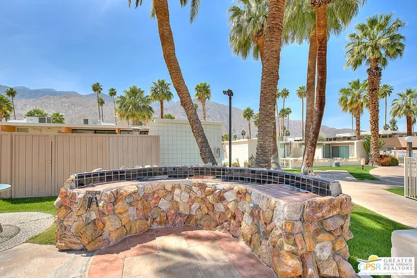 $319,000 | 1111 East Palm Canyon Drive, Unit 225, Palm Springs, CA 92264