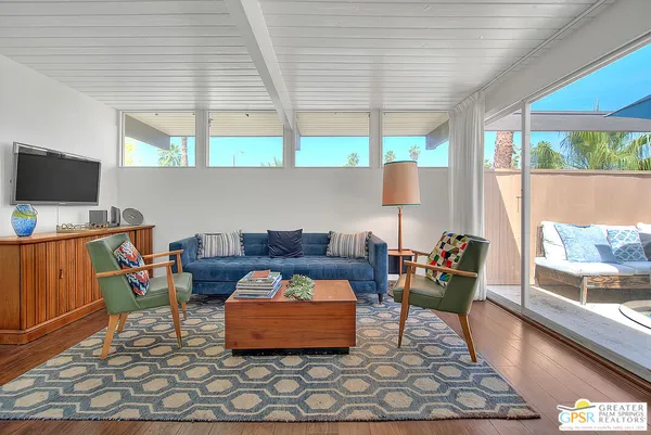 $319,000 | 1111 East Palm Canyon Drive, Unit 225, Palm Springs, CA 92264
