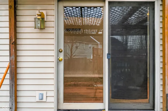 $335,000 | 2865 Fox Ridge Circle, Columbus, IN 47203