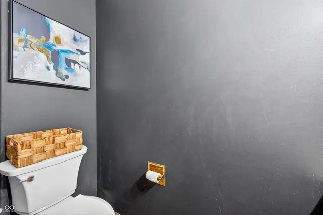 $335,000 | 2865 Fox Ridge Circle, Columbus, IN 47203