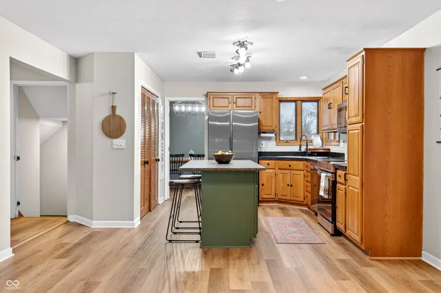 $335,000 | 2865 Fox Ridge Circle, Columbus, IN 47203