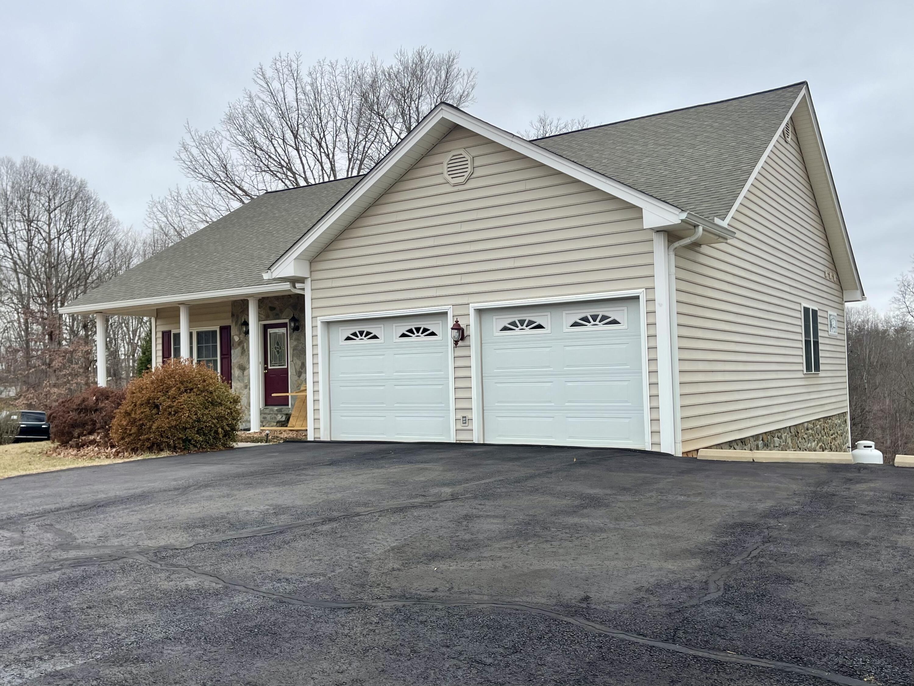 1625 Morewood Road Hardy, VA 24101 - Photo 27 of 63 Photo Dec 28 2025, 2 43 01 PM