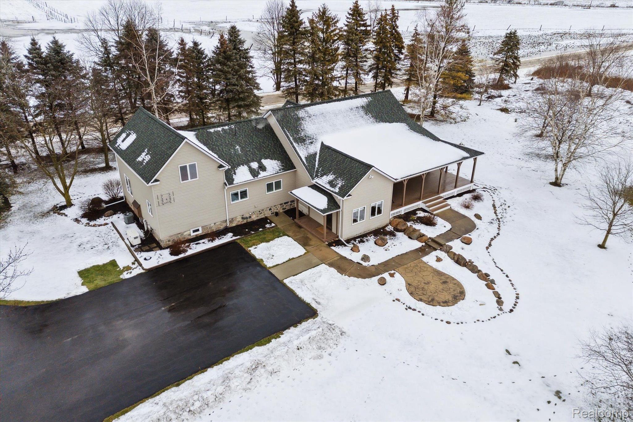 4266 Snoblin Road North Branch, MI 48461 - Photo 54 of 57 Gallery Image 54