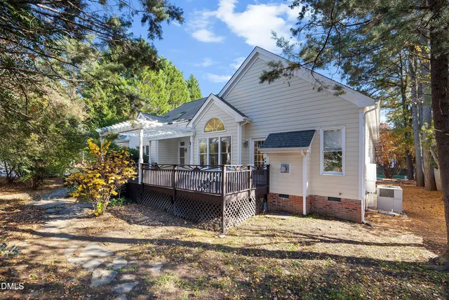 $750,000 | 2300 Walden Creek Drive, Apex, NC 27523