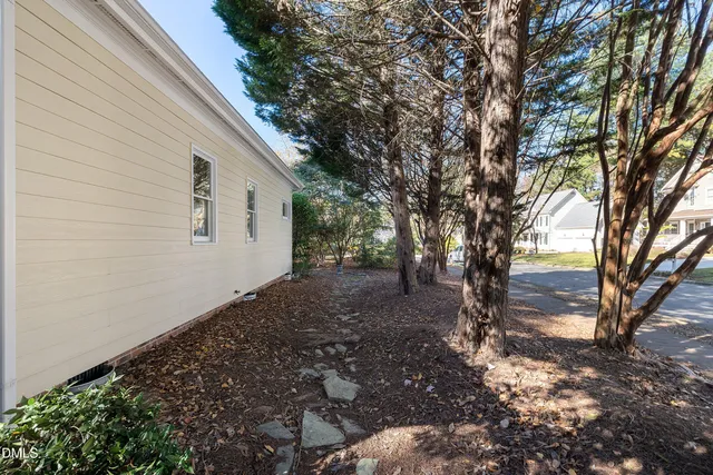 $750,000 | 2300 Walden Creek Drive, Apex, NC 27523