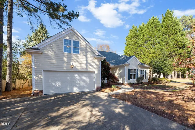 $750,000 | 2300 Walden Creek Drive, Apex, NC 27523