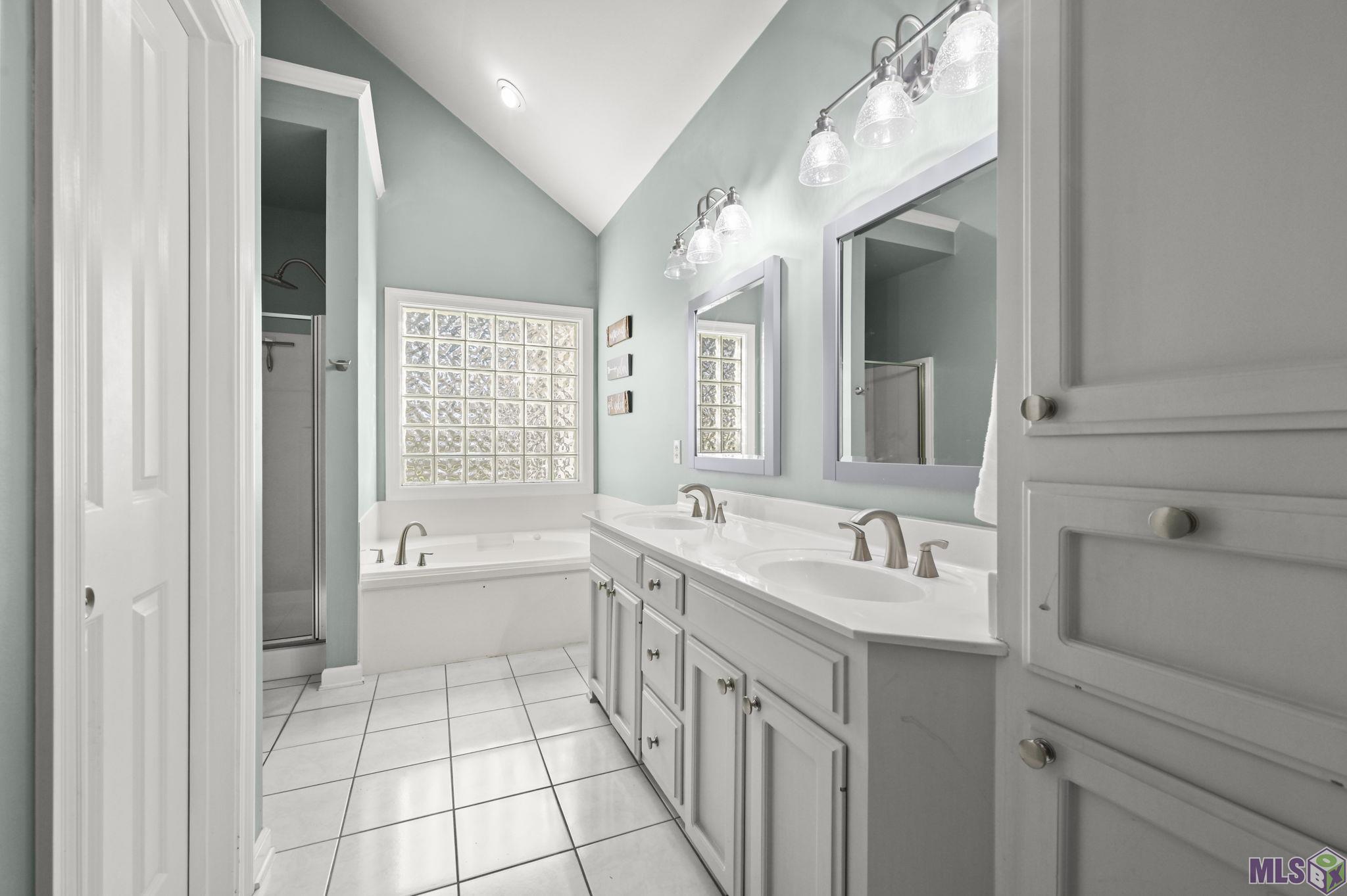 10603 Springglen Court Baton Rouge, LA 70810 - Photo 11 of 23 Gallery Image 11