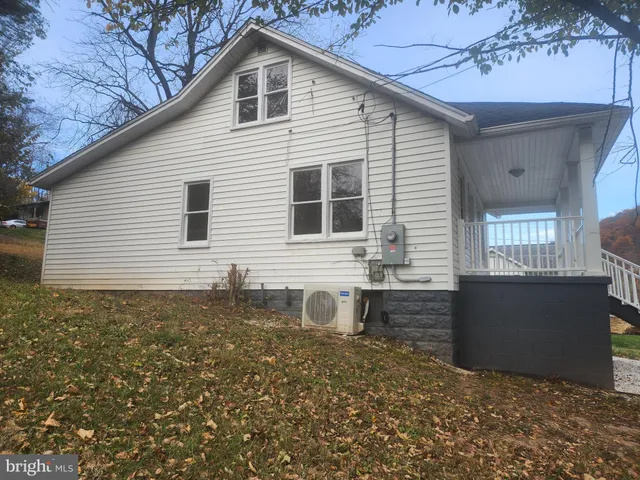 $135,000 | 11829 Valley Road Northeast, Cumberland, MD 21502